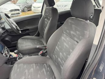 Vauxhall Corsa 1.4 16V Design Auto Euro 5 5dr (A/C)