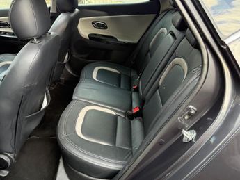 Kia Ceed 1.6 GDi 4 Tech DCT Euro 5 5dr