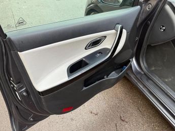 Kia Ceed 1.6 GDi 4 Tech DCT Euro 5 5dr