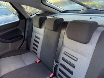 Ford Focus 2.0 Zetec S 5dr