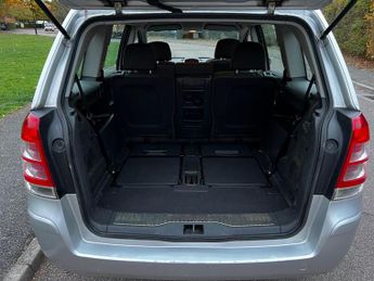 Vauxhall Zafira 1.6 Exclusiv MPV 5dr Petrol Manual Euro 4 (105 ps)