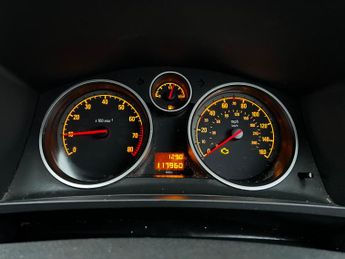 Vauxhall Zafira 1.6 Exclusiv MPV 5dr Petrol Manual Euro 4 (105 ps)