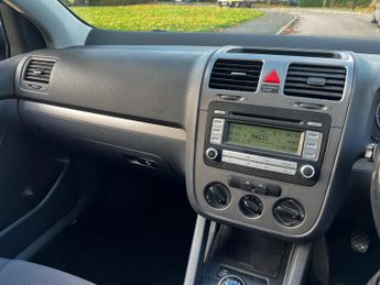 Volkswagen Golf 1.6 FSI Match Hatchback 5dr Petrol Manual (159 g/km, 113 bhp)