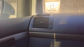 Volkswagen Touran 2.0 TDI Match DSG 5dr (7 Seats)