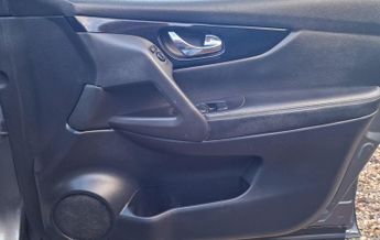 Nissan Qashqai 1.2 DIG-T Tekna XTRON 2WD Euro 6 (s/s) 5dr