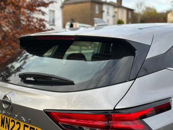 Nissan Qashqai 1.3 DIG-T MHEV Acenta Premium XTRON Euro 6 (s/s) 5dr