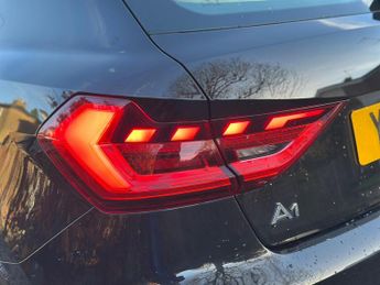 Audi A1 1.0 TFSI 25 Sport Sportback S Tronic Euro 6 (s/s) 5dr