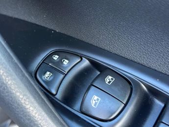 Nissan Qashqai 1.3 DIG-T N-Connecta DCT Auto Euro 6 (s/s) 5dr