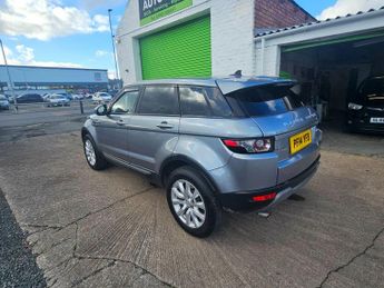 Land Rover Range Rover Evoque 2.2 SD4 Pure Auto 4WD Euro 5 (s/s) 5dr