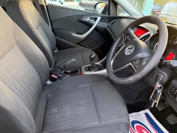 Vauxhall Astra 1.6 16v Exclusiv Euro 5 5dr