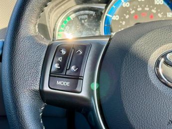 Toyota Yaris 1.5 VVT-h Icon E-CVT Euro 6 5dr