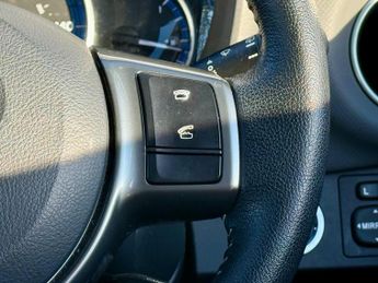 Toyota Yaris 1.5 VVT-h Icon E-CVT Euro 6 5dr