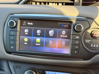 Toyota Yaris 1.5 VVT-h Icon E-CVT Euro 6 5dr