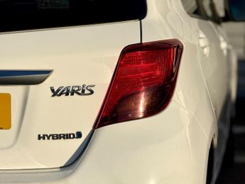 Toyota Yaris 1.5 VVT-h Icon E-CVT Euro 6 5dr