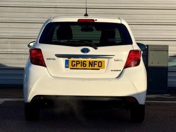 Toyota Yaris 1.5 VVT-h Icon E-CVT Euro 6 5dr