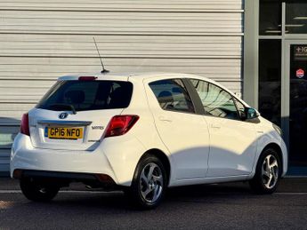 Toyota Yaris 1.5 VVT-h Icon E-CVT Euro 6 5dr