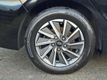 Hyundai IONIQ 38.3kWh Premium Auto 5dr