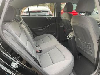 Hyundai IONIQ 38.3kWh Premium Auto 5dr