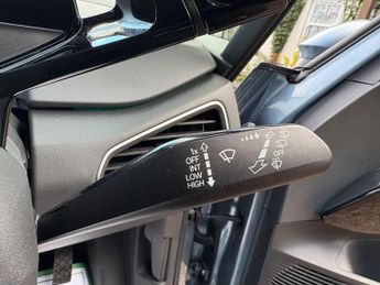 Volkswagen ID.3 Pro 58kWh Life Auto 5dr