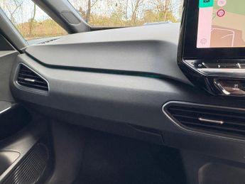 Volkswagen ID.3 Pro 58kWh Life Auto 5dr