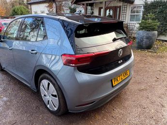 Volkswagen ID.3 Pro 58kWh Life Auto 5dr