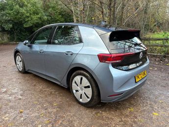 Volkswagen ID.3 Pro 58kWh Life Auto 5dr