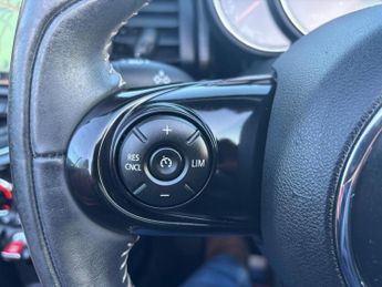 MINI Convertible 1.5 Cooper Auto Euro 6 (s/s) 2dr