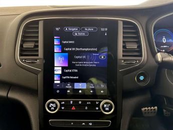 Renault Megane 1.6 E-TECH 9.8kWh RS Line Sport Tourer Auto Euro 6 (s/s) 5dr