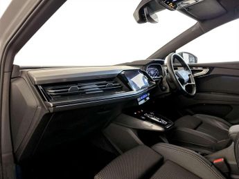 Audi Q4 e-tron 40 S line Auto 5dr 82kWh