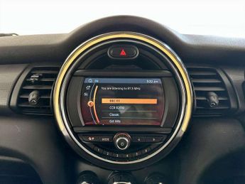 MINI Hatch 1.5 Cooper Classic Euro 6 (s/s) 3dr