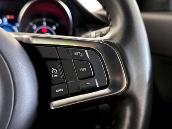 Jaguar E-PACE 2.0 D150 R-Dynamic S Euro 6 (s/s) 5dr