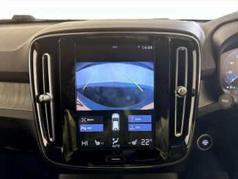 Volvo XC40 1.5h T5 Twin Engine Recharge 10.7kWh Inscription Pro SUV 5dr Pet