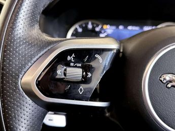 Jaguar XE 2.0 P250i R-Dynamic Black Auto Euro 6 (s/s) 4dr