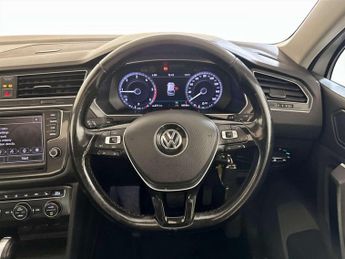 Volkswagen Tiguan 2.0 TDI BlueMotion Tech SEL SUV 5dr Diesel DSG 4Motion Euro 6 (s