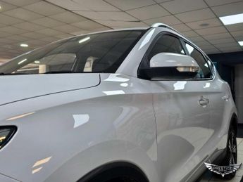 MG MG ZS 44.5kWh Exclusive Auto 5dr
