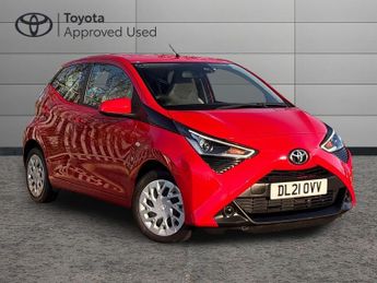 Toyota AYGO 1.0 VVT-i x-play Hatchback 5dr Petrol Manual Euro 6 (s/s) (71 ps