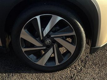 Toyota Aygo X 1.0 VVT-i Edge Hatchback 5dr Petrol x-shift Euro 6 (s/s) (72 ps)