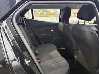 Peugeot 2008 1.2 PureTech Active EAT Euro 6 (s/s) 5dr
