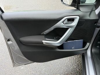 Peugeot 2008 1.2 PureTech Allure Premium EAT Euro 6 (s/s) 5dr