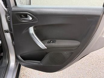 Peugeot 2008 1.2 PureTech Allure Premium EAT Euro 6 (s/s) 5dr