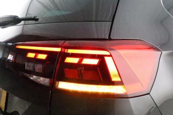 Volkswagen Passat 1.5 TSI EVO SEL DSG Euro 6 (s/s) 5dr