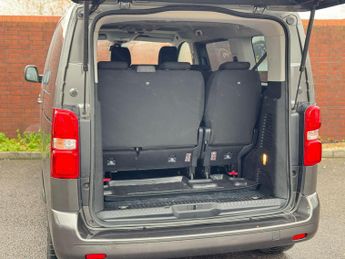 Toyota PROACE Verso 1.5D Shuttle Medium MPV MWB Euro 6 (s/s) 5dr (9 Seat)