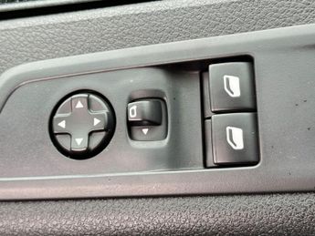 Toyota PROACE Verso 1.5D Shuttle Medium MPV MWB Euro 6 (s/s) 5dr (9 Seat)