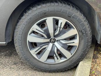 Toyota PROACE Verso 1.5D Shuttle Medium MPV MWB Euro 6 (s/s) 5dr (9 Seat)