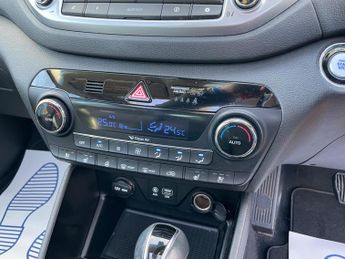 Hyundai TUCSON 1.7 CRDi Blue Drive Premium SE DCT Euro 6 (s/s) 5dr