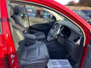 Hyundai TUCSON 1.7 CRDi Blue Drive Premium SE DCT Euro 6 (s/s) 5dr