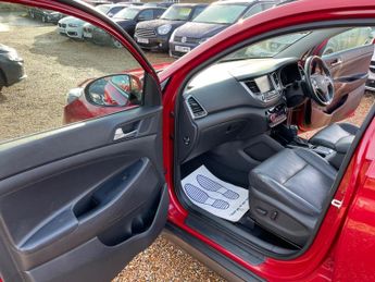 Hyundai TUCSON 1.7 CRDi Blue Drive Premium SE DCT Euro 6 (s/s) 5dr