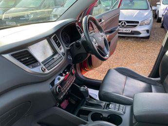 Hyundai TUCSON 1.7 CRDi Blue Drive Premium SE DCT Euro 6 (s/s) 5dr