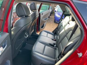 Hyundai TUCSON 1.7 CRDi Blue Drive Premium SE DCT Euro 6 (s/s) 5dr