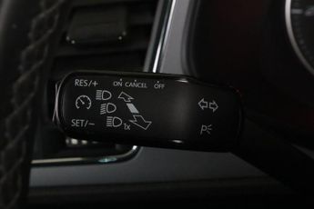 SEAT Leon 1.6 TDI SE Dynamic Euro 6 (s/s) 5dr